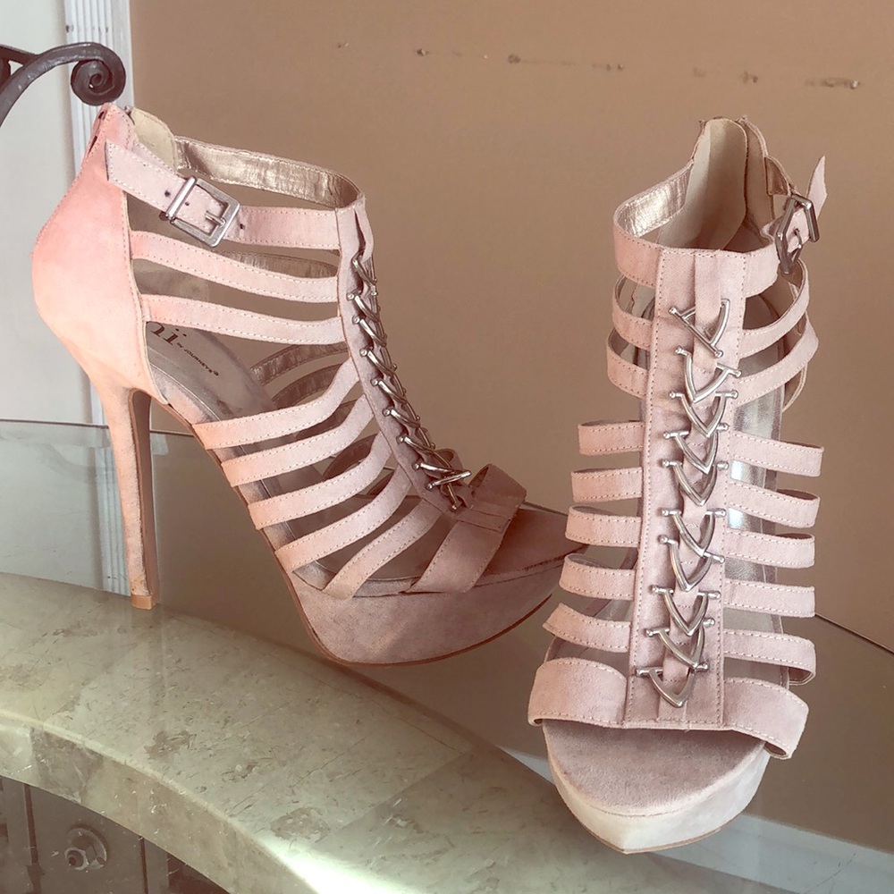 Shi Heels